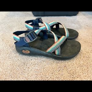 Size 7 Rainbow Chacos